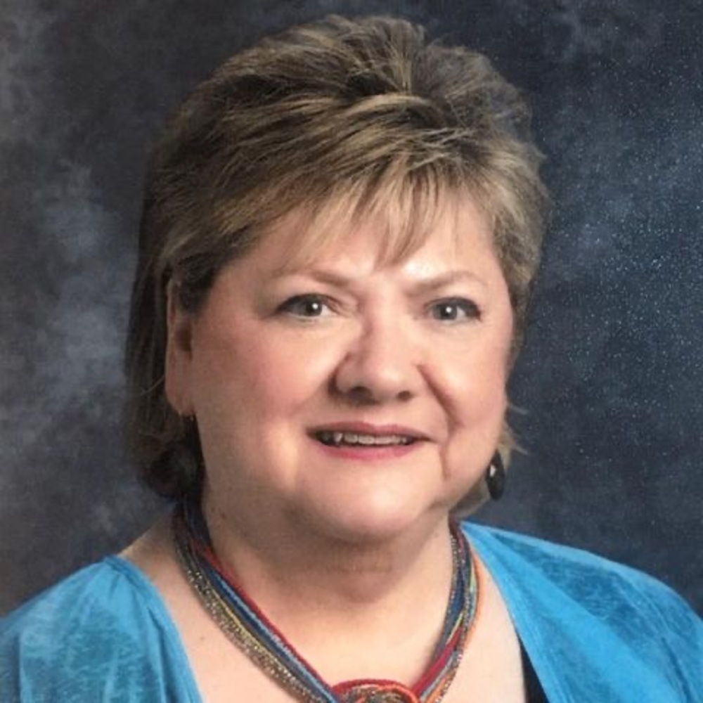 Meet your Posher, Debbie